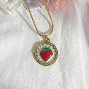 Collier Fraise doré